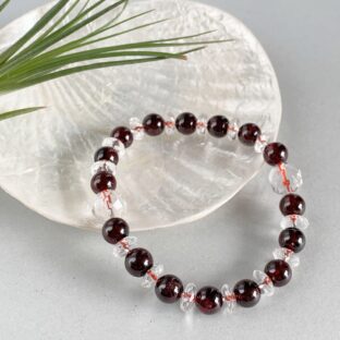 ガーネットと水晶のブレスレット　