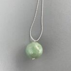 5月の誕生石翡翠シルバーネックレス