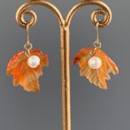 7月誕生石】　天然石カーネリアン　リーフ型ピアス