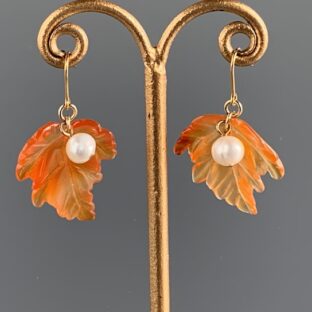 カーネリアン　リーフ型ピアス