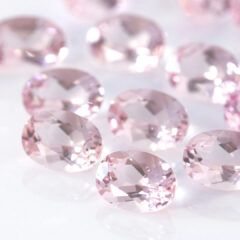 誕生石63年ぶりに追加