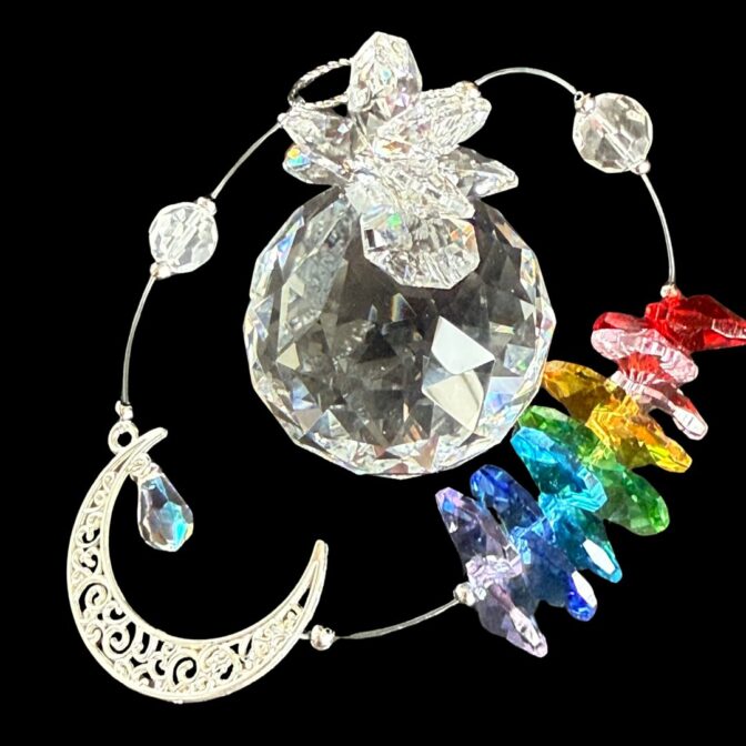 チャクラカラーのシルバー三日月チャームサンキャッチャー