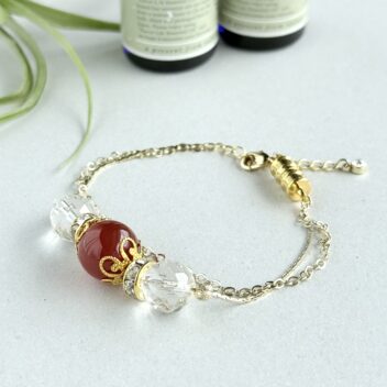 カーネリアンと水晶の２連ブレスレット