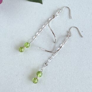 ペリドット　ピアス